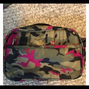 lug carousel crossbody camo orchid